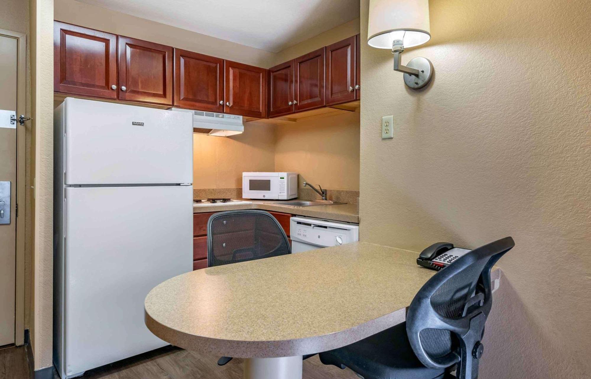 Extended Stay America Suites - Raleigh - Rtp - 4919 Miami Blvd Durham Zewnętrze zdjęcie